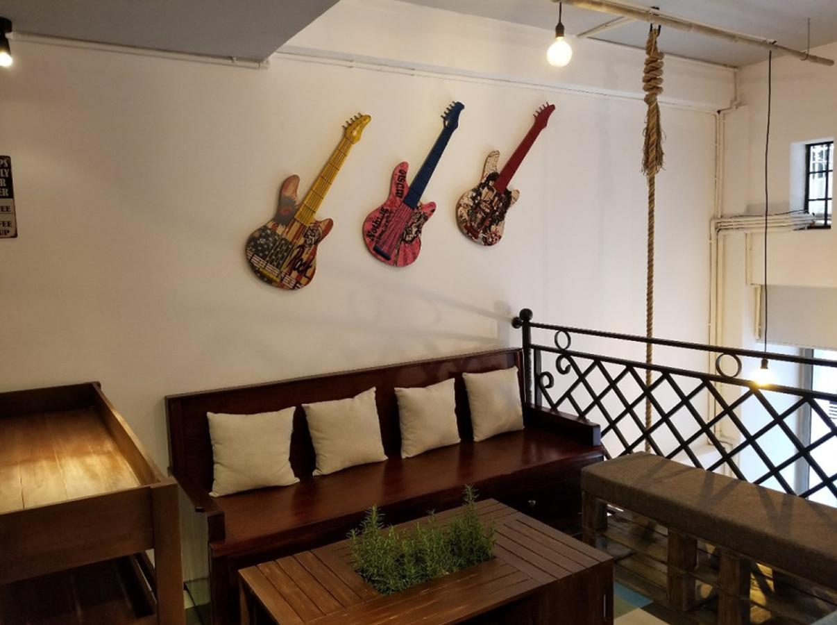 Timemark Travel Homestay & Hostel Ho Chi Minh-staden Exteriör bild