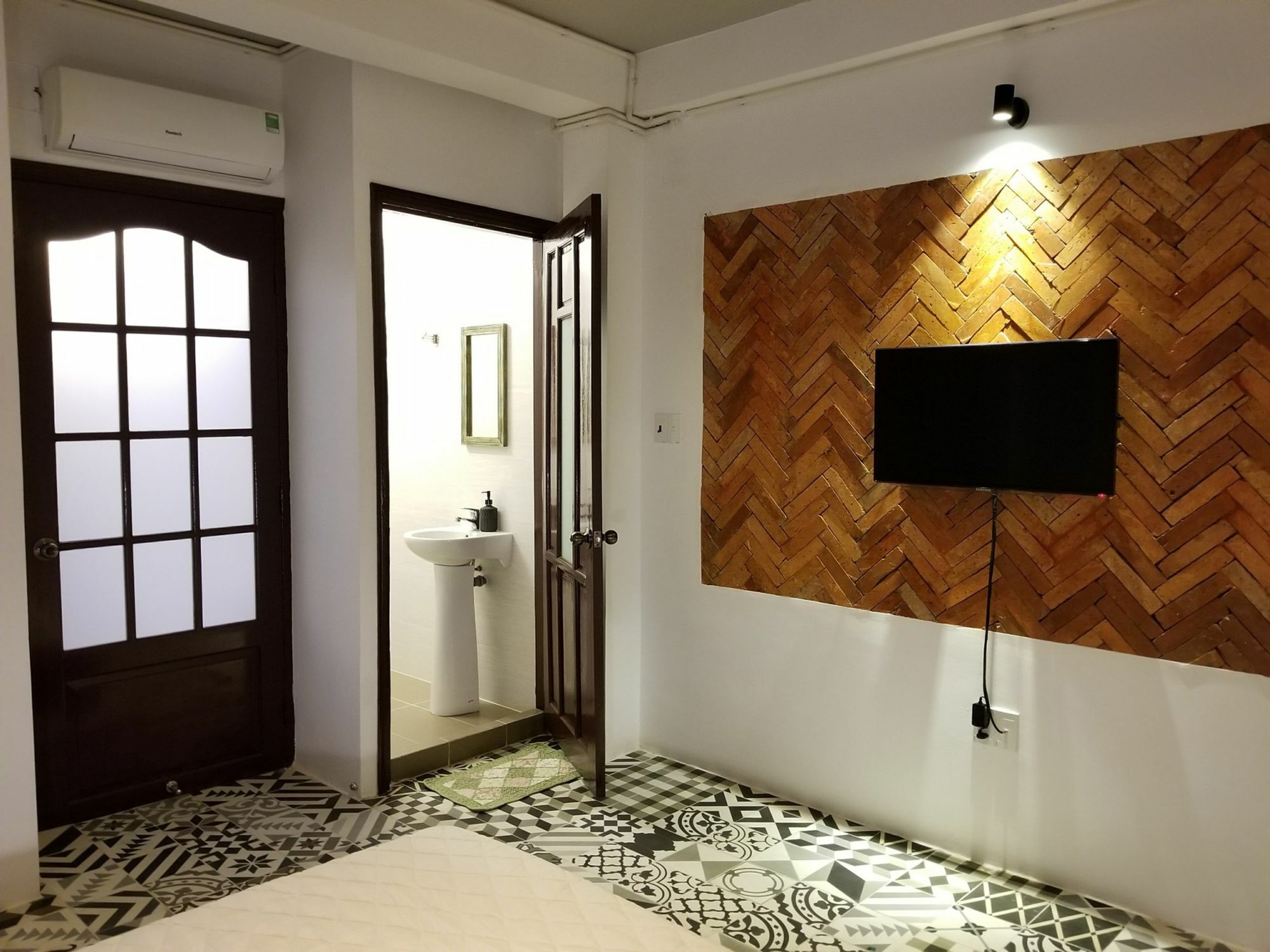 Timemark Travel Homestay & Hostel Ho Chi Minh-staden Exteriör bild