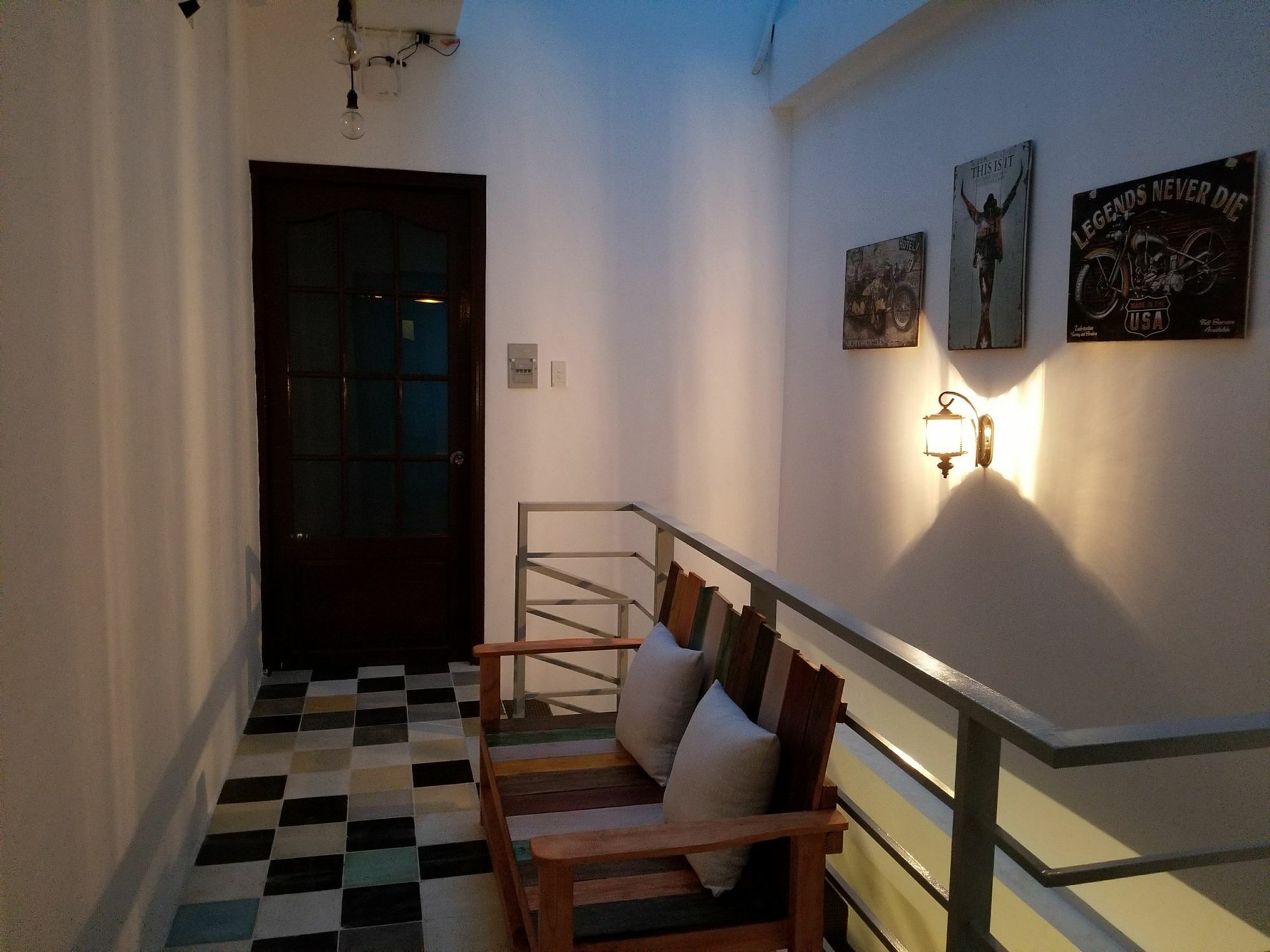 Timemark Travel Homestay & Hostel Ho Chi Minh-staden Exteriör bild