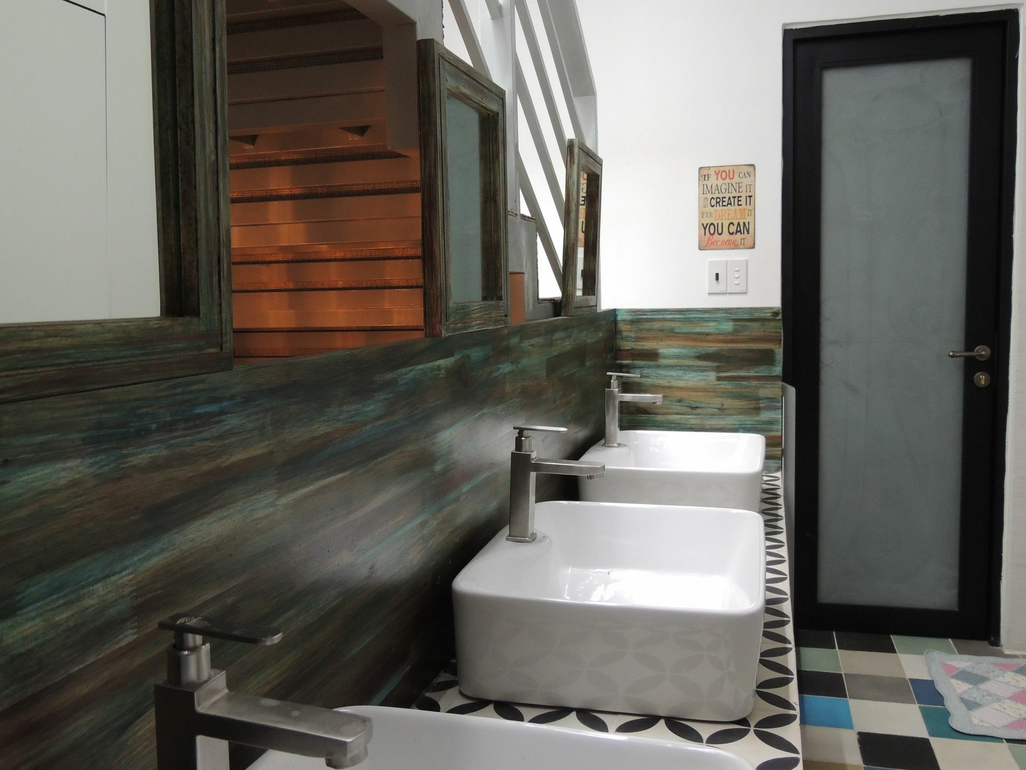 Timemark Travel Homestay & Hostel Ho Chi Minh-staden Exteriör bild